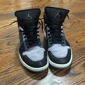 Air Jordan 1 Mid SE Craft ‘Inside Out - Black’